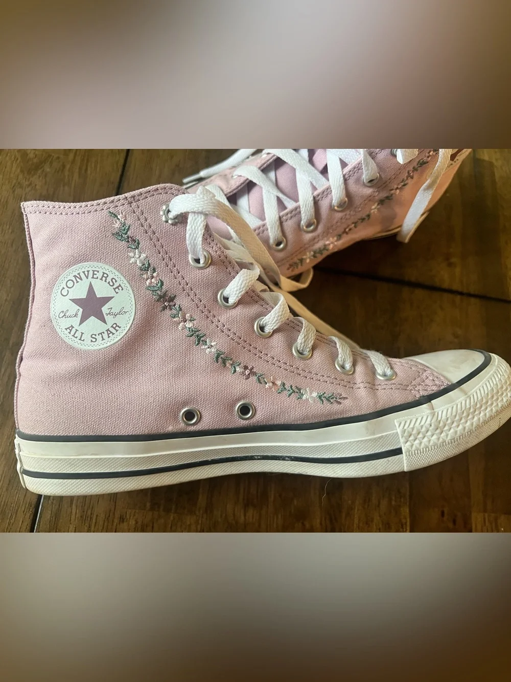 Converse Chuck Taylor All Star Embroidered High Top Sneakers , Size 5.5Y